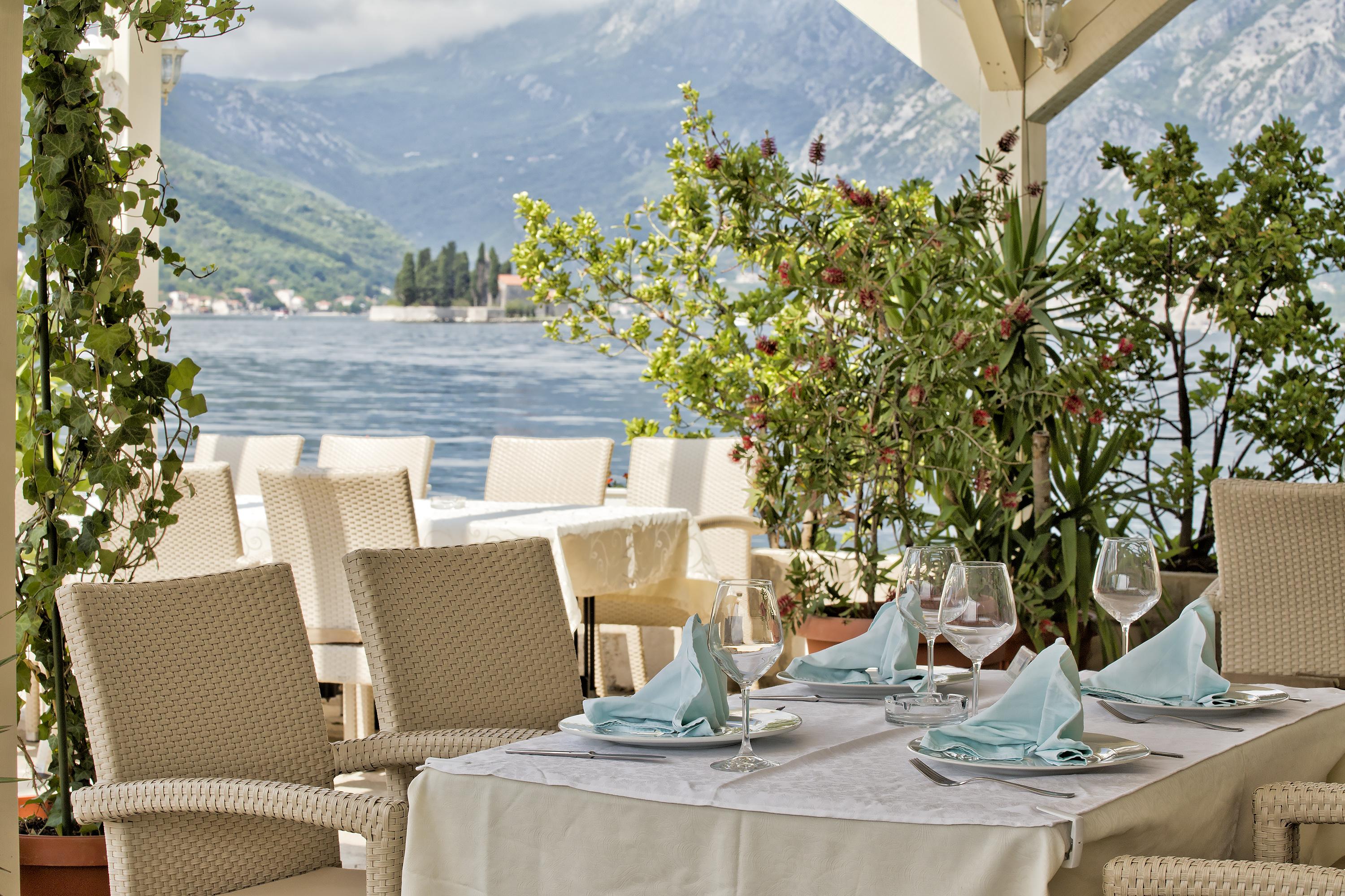 Apartments Admiral Perast Eksteriør bilde