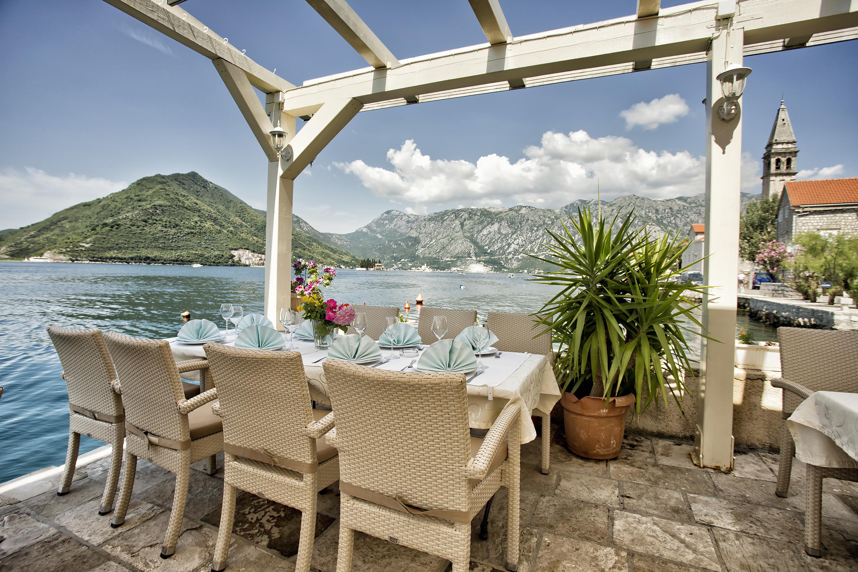 Apartments Admiral Perast Eksteriør bilde