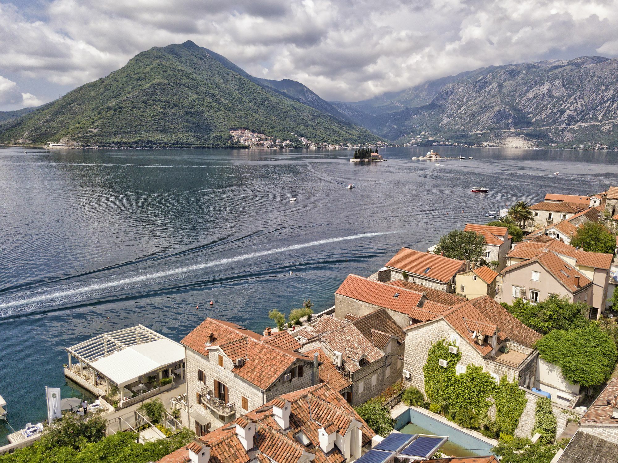 Apartments Admiral Perast Eksteriør bilde